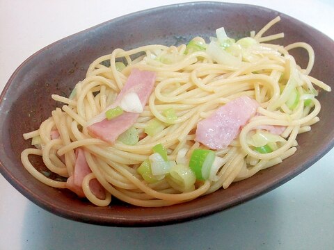 ベーコンと白葱の和風パスタ